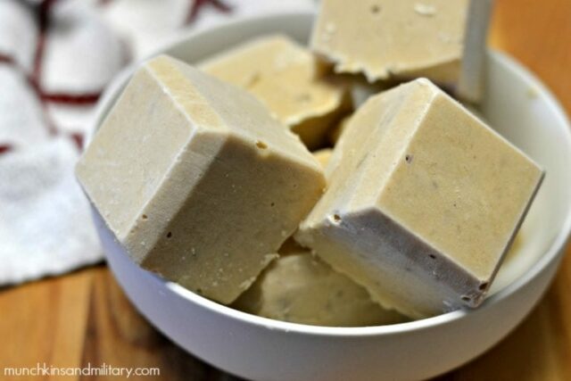 homemade frozen dog treat recipe 768x512 1